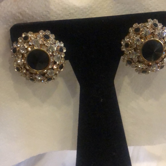 Stunning Jet Black & Crystal Dramatic Button Earrings-Clip On-Boutique - Picture 3 of 8